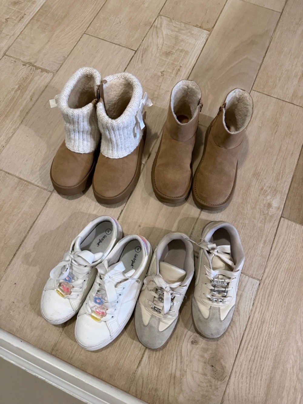 Girl’s Shoes